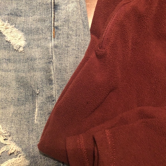 COLUMBIA SWEATSHIRT - Picture 3 of 7